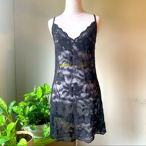 VS Medium Black Floral Lace Babydoll Slip Lingerie Valentine’s Day!